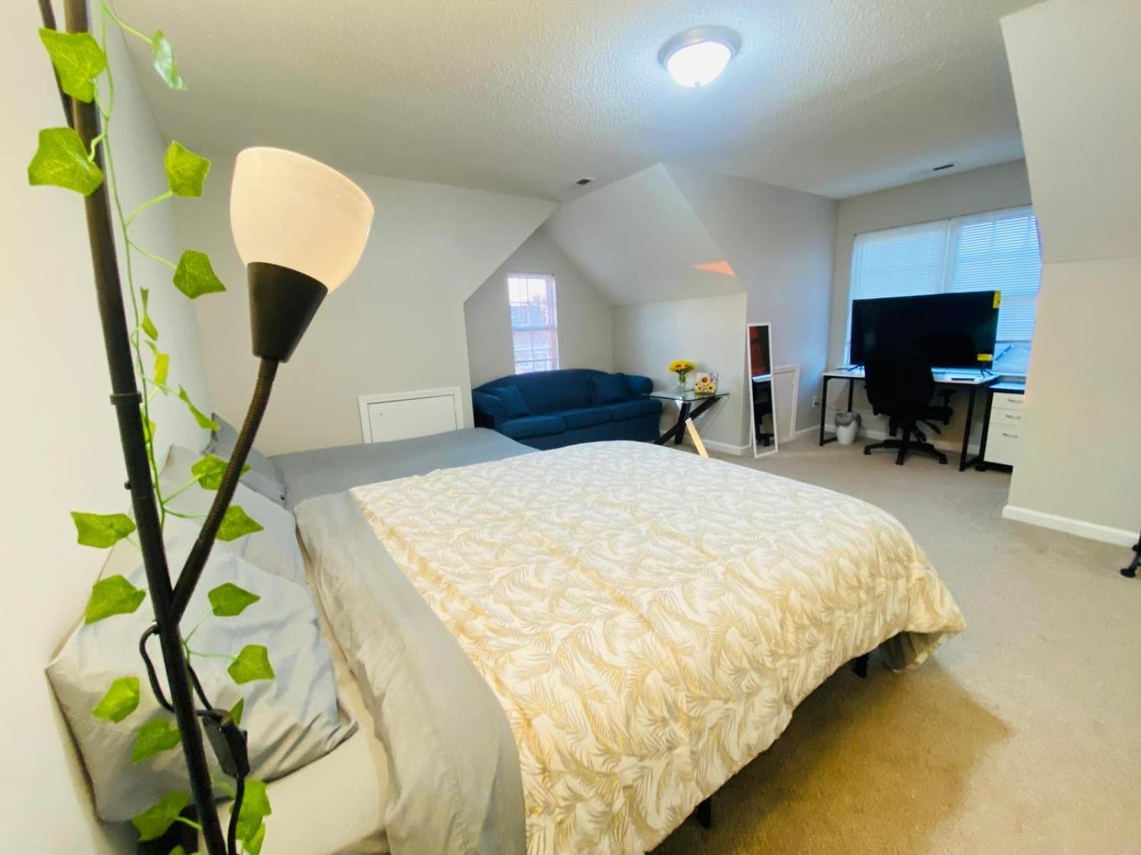 Private Room & Bathroom Close To Downtown Raleigh Exterior foto